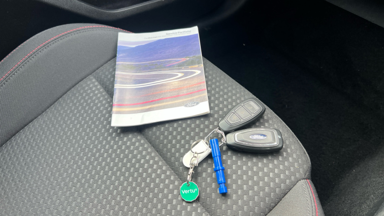 Ford Focus 1.0 EcoBoost Hybrid mHEV 125 ST-Line Edition 5dr Petrol Hatchback